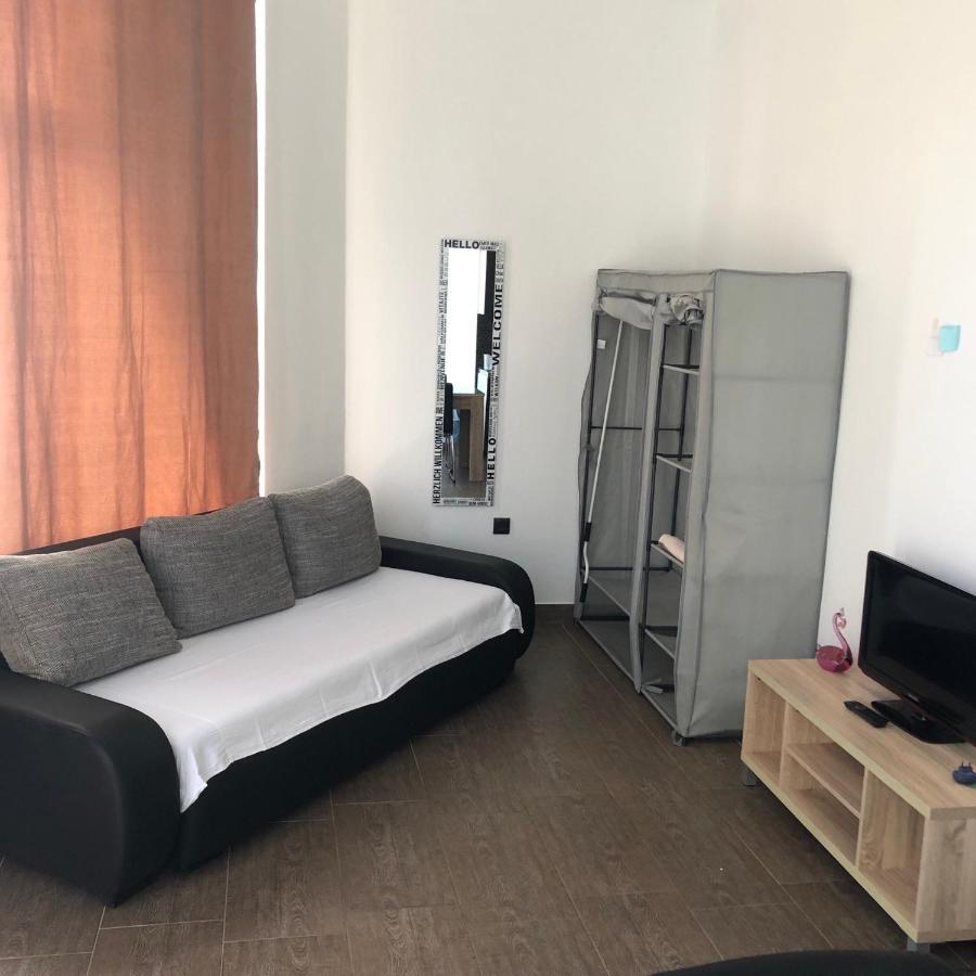 Apartmani Bm บีโอกราดนาโมรู ภายนอก รูปภาพ