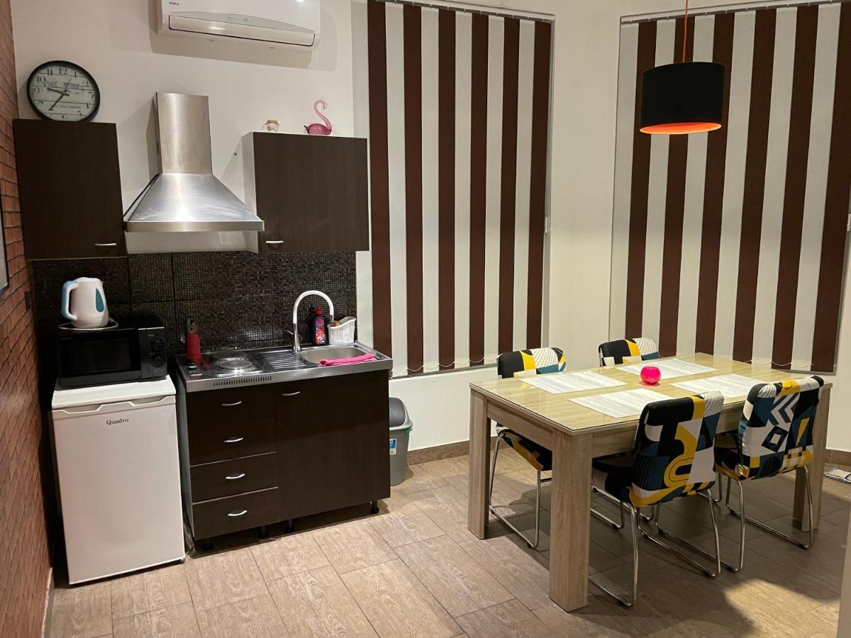 Apartmani Bm บีโอกราดนาโมรู ภายนอก รูปภาพ